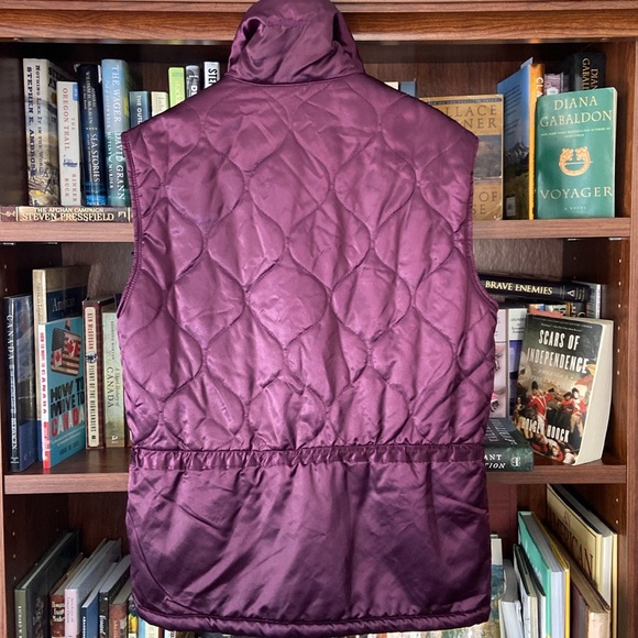 Obermeyer Mont Blanc Reversible Puffer Vest in Purple & Black Women's Size 12 - Picture 5 of 9